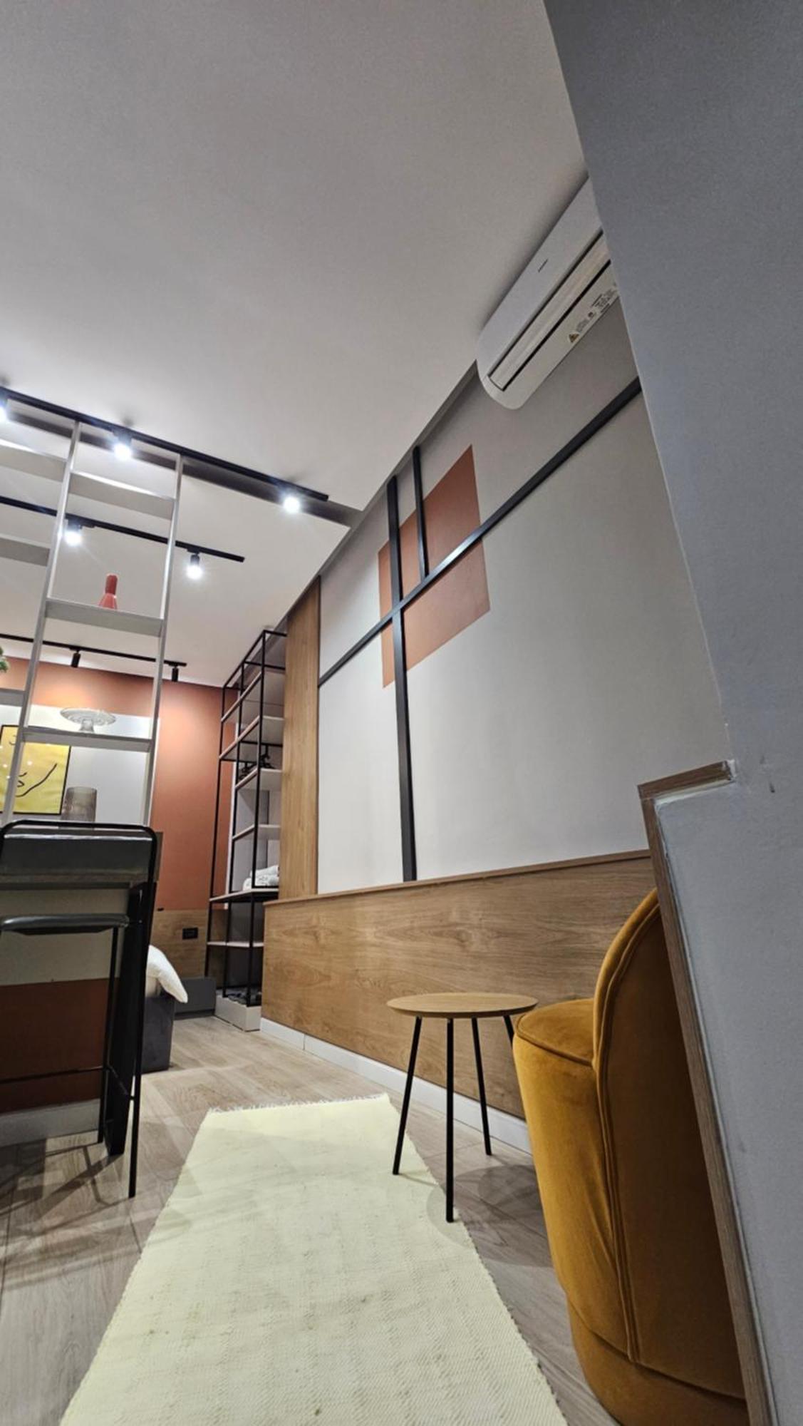 Tam Center Studio Apartment Next To Blloku No2 Tirana Kültér fotó