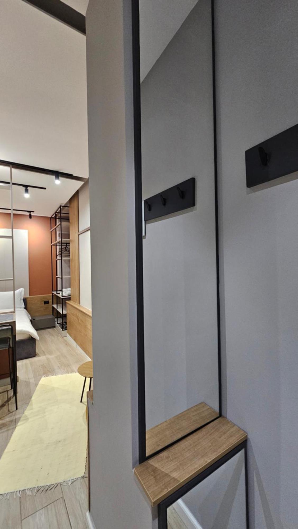 Tam Serviced Studio Apartments Next To Blloku Tirana Kültér fotó
