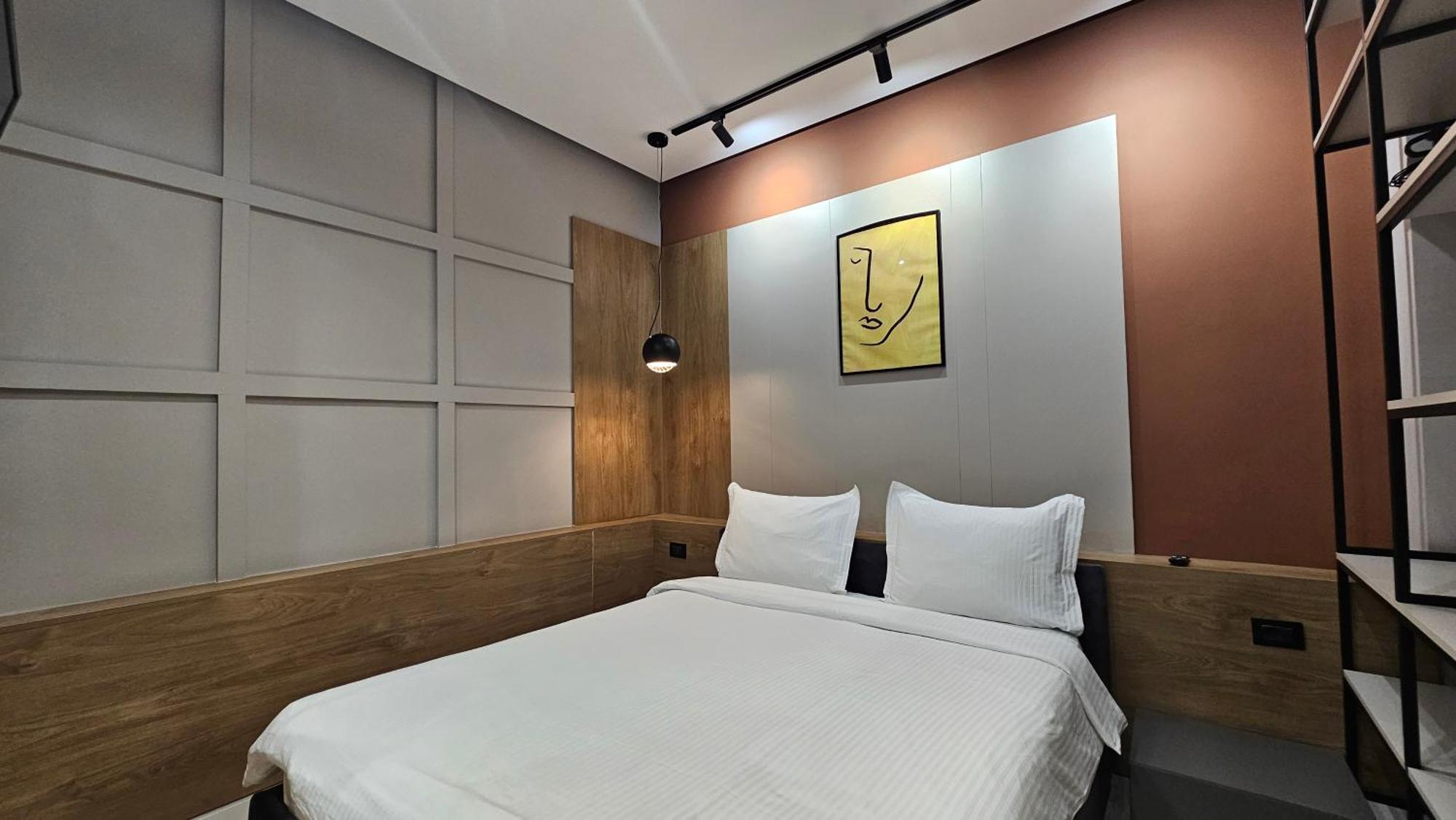 Tam Serviced Studio Apartments Next To Blloku Tirana Kültér fotó