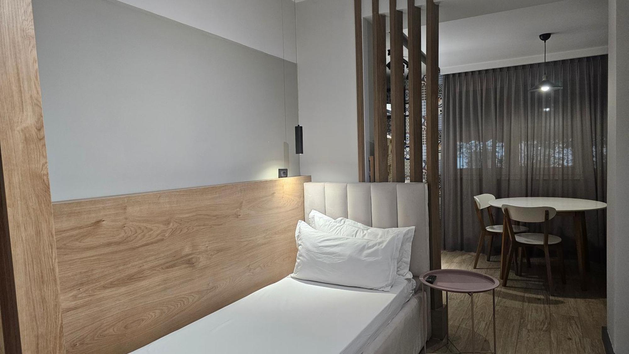 Tam Serviced Studio Apartments Next To Blloku Tirana Kültér fotó
