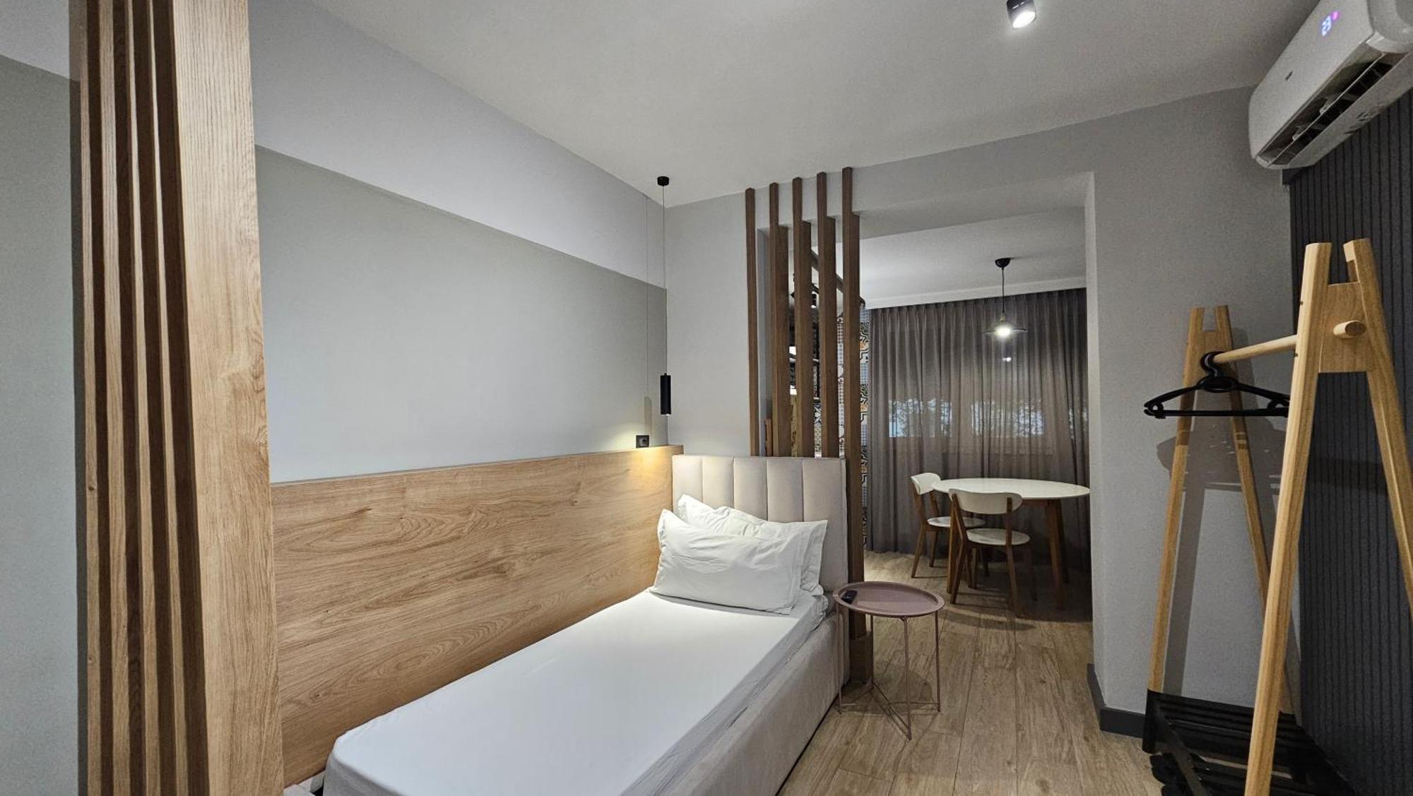 Tam Serviced Studio Apartments Next To Blloku Tirana Kültér fotó