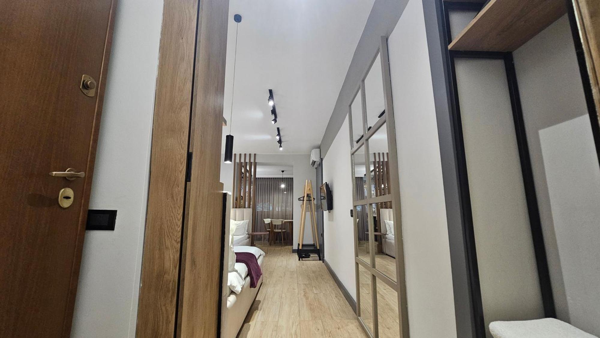 Tam Serviced Studio Apartments Next To Blloku Tirana Kültér fotó