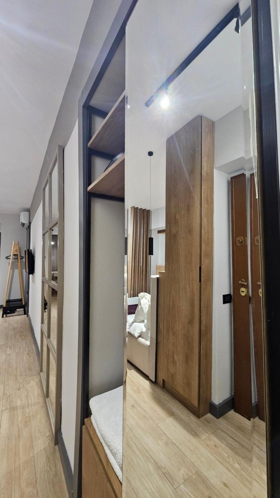 Tam Serviced Studio Apartments Next To Blloku Tirana Kültér fotó