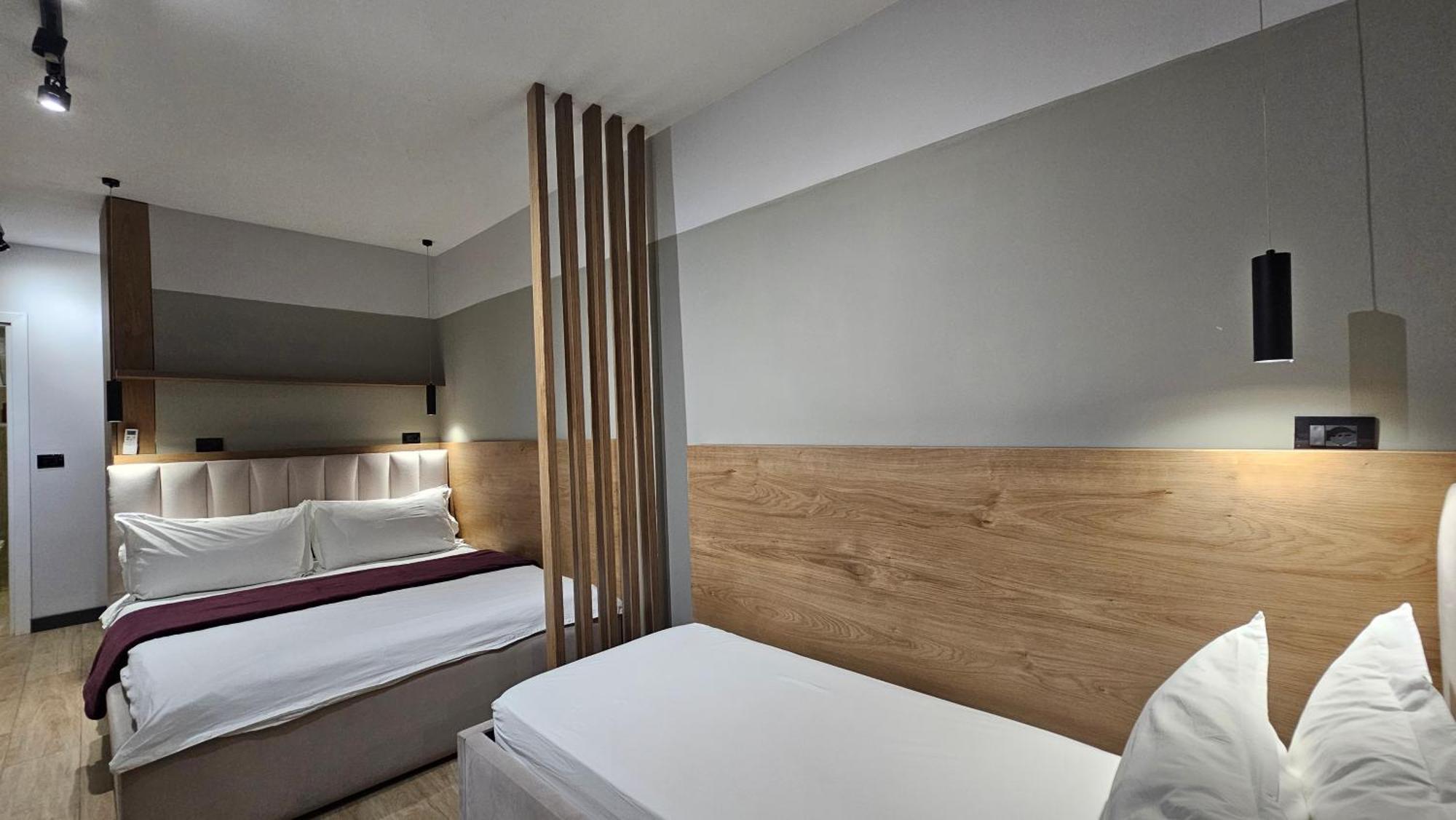 Tam Serviced Studio Apartments Next To Blloku Tirana Kültér fotó