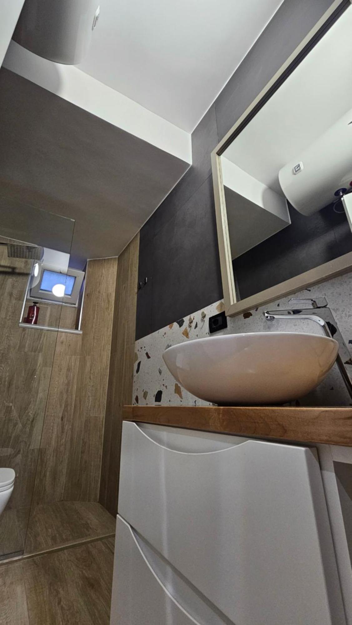 Tam Serviced Studio Apartments Next To Blloku Tirana Kültér fotó